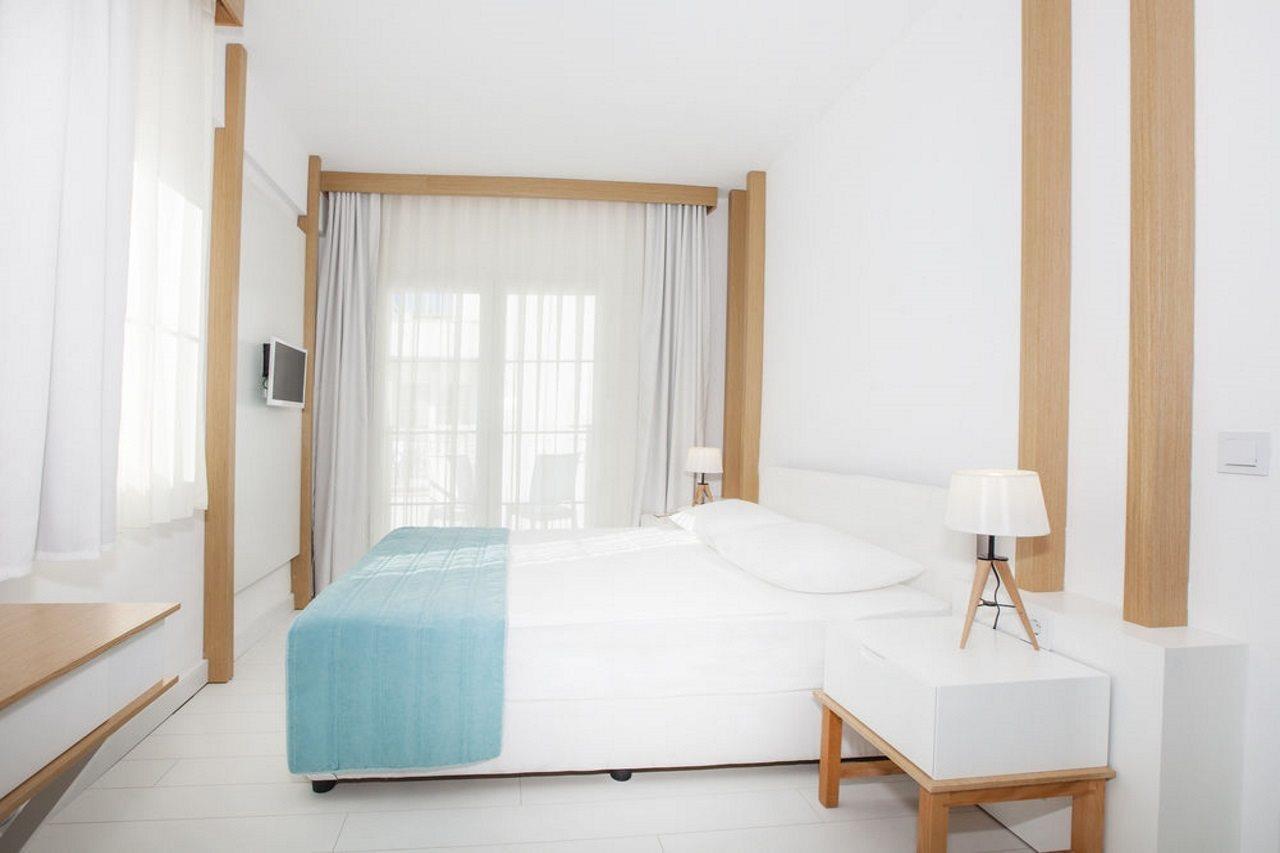 Vera Miramar Otel 5*